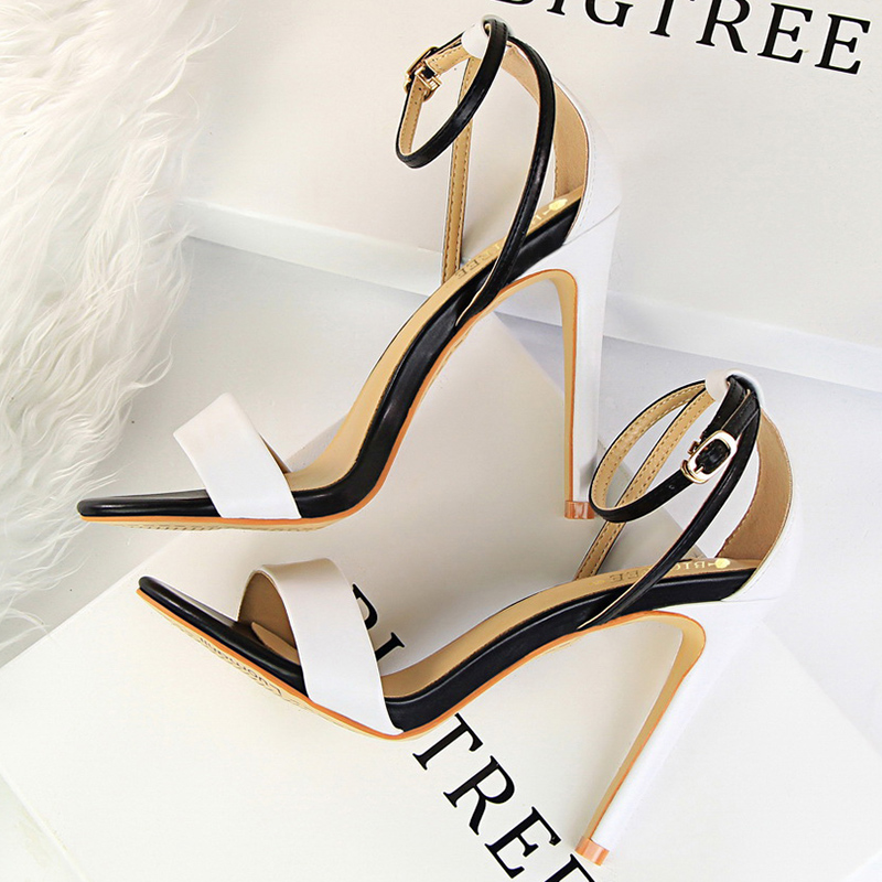 Casual Sandal Leather - Damskie czarno-białe, minimalistyczne skórzane sandały na